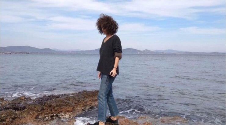 Γνωστή Ελληνίδα ηθοποιός εξομολογείται: "Θυμάμαι τον πατέρα μου να με σημαδεύει με την καραμπίνα"