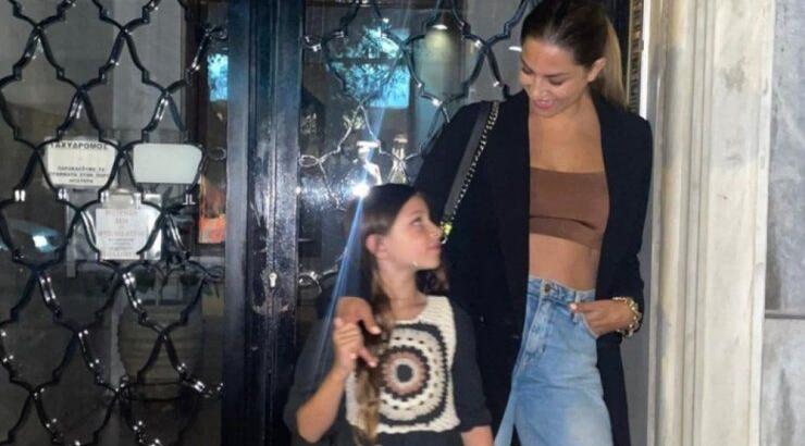 Κωνσταντίνα Ευριπίδου: Η κόρη της Αριάδνη, ποζάρει ως άλλη γοργόνα σε μια "παραμυθένια" εικόνα της