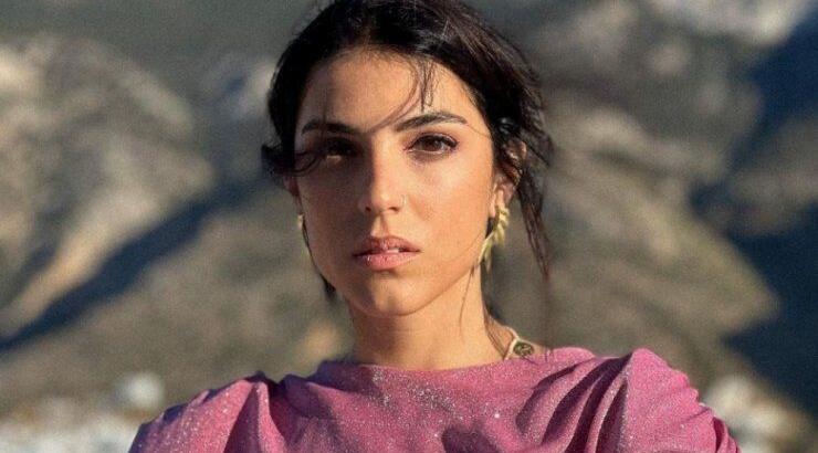 Η Άννα Μαρία Βέλλη με δάκρυα στα μάτια εξομολογείται: "Δεν μπορούσα να διαχειριστώ τίποτα στη ζωή μου" [εικόνα]