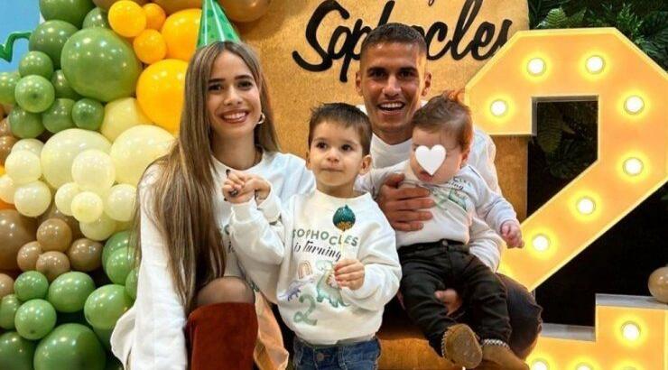 Πιέρος Σωτηρίου: Χορεύει αγκαλιά με τον γιο του, Σοφοκλή [βίντεο]