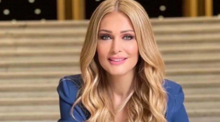 Νατάσα Θεοδωρίδου: Επιστράτευσε το γυναικείο της σόι για μια οικογενειακή φωτογραφία!