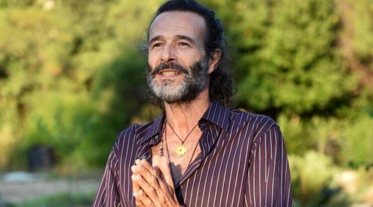 Θανάσης Ευθυμιάδης: Ο λόγος που δεν έχουν βαφτιστεί οι έφηβες κόρες του 