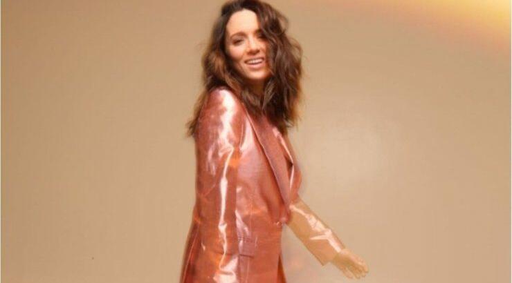 Καλομοίρα: Η ξαφνική επιστροφή της στην Ελλάδα [εικόνες]