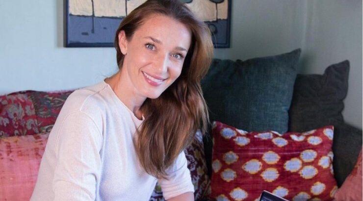 Κάτια Ζυγούλη: "Πολλές φορές φοράω αυτή τη μάσκα της ανασφάλειας" [βίντεο]