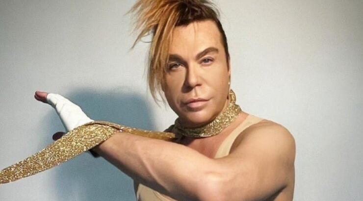 Τρύφωνας Σαμαράς: "Ο μπαμπάς μου ήθελε να με κάνει οικοδόμο, όχι κομμωτή"