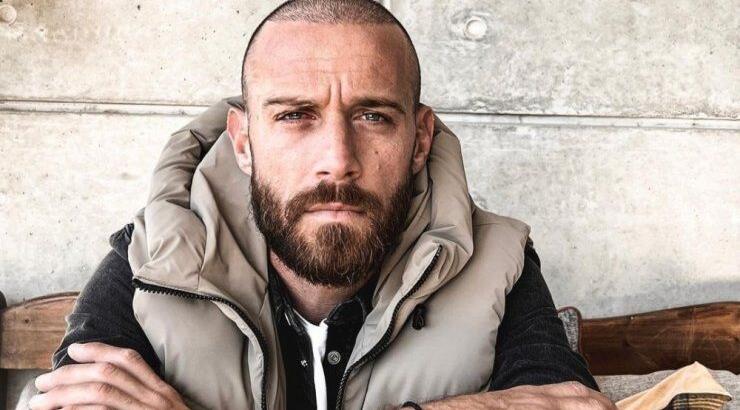 Νεκτάριος Αλεξάνδρου: Που επέλεξε να πάει εκδρομή μαζί με τους γονείς του; [εικόνες]