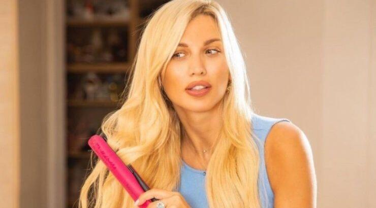 Κωνσταντίνα Σπυροπούλου: Σε προχωρημένη εγκυμοσύνη ποζάρει με το μαγιό της [εικόνες]