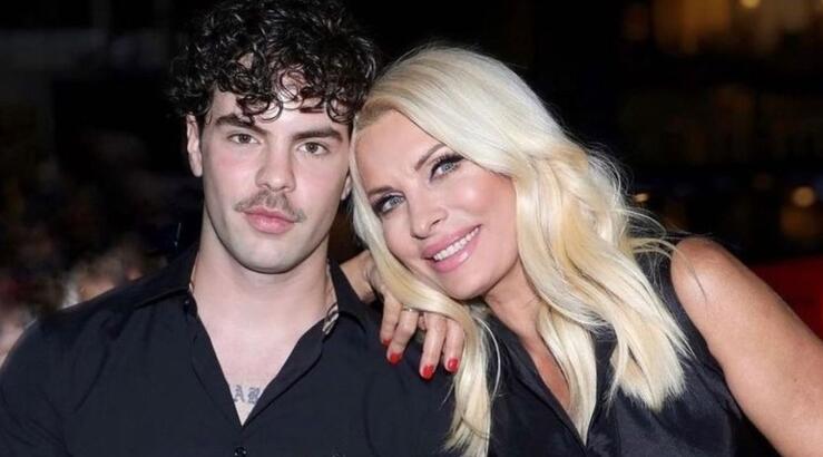 Μενεγάκη - Άγγελος Λάτσιος: Γιορτάζουν τα 19α γενέθλια της Λάουρας [εικόνες]