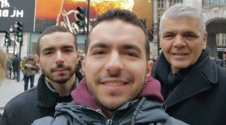 Κωστάκης Κωνσταντίνου: Με τους γιους του στο Λονδίνο [βίντεο]