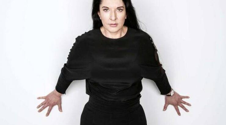 H συνεργασία της Μαρίνας Αμπράμοβιτς με τον οίκο Givenchy 