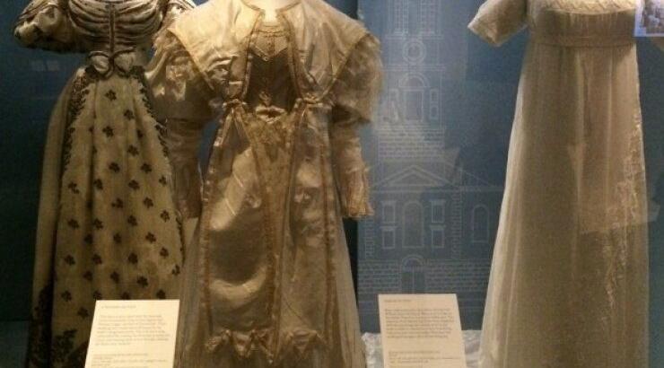 Το νυφικό της Kate Moss θα βρίσκεται πλέον στο μουσείο V&A του Λονδίνου