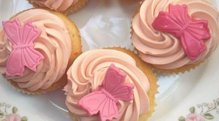 Ελληνίδα ηθοποιός βάφτισε την κορούλα της [εικόνες]