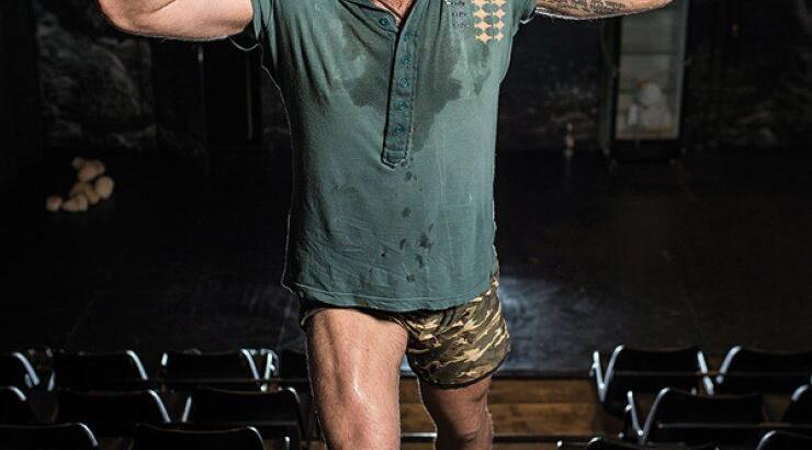 Ηλίας Βαλάσης: Ο πιο δυνατός παίκτης του "Survivor" εξηγεί γιατί δεν υπάρχει περίπτωση να υπάρχουν σεξουαλικές επαφές