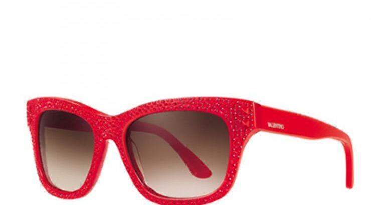 Τα γυαλιά του οίκου Valentino ροκάρουν 