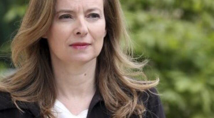 Το tweet της απατημένης συζύγου του Ολάντ