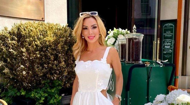 To look της Βαλεντίνας Τσίγκη με feather dress