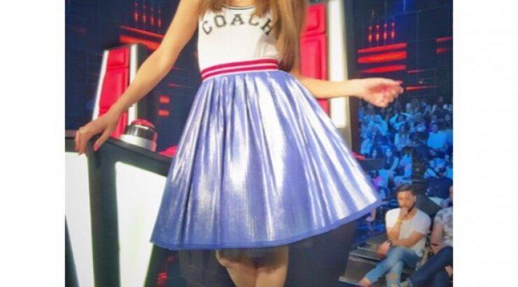 Η αμηχανία της Βανδή για τα σχόλια παρουσιαστή και coaches για το ντύσιμό της