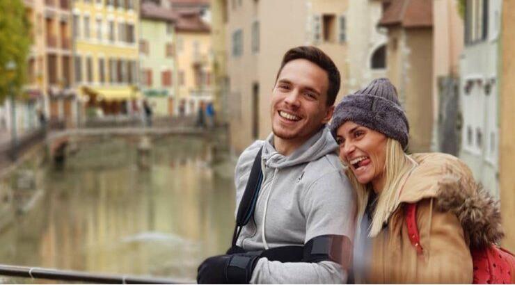 Βασιλική Μιλλούση: Μας δείχνει πρώτη φορά το μονόπετρο της