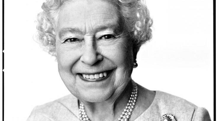 Βρετανία: Το πορτρέτο της βασίλισσας Ελισάβετ για τα 88α γενέθλιά της