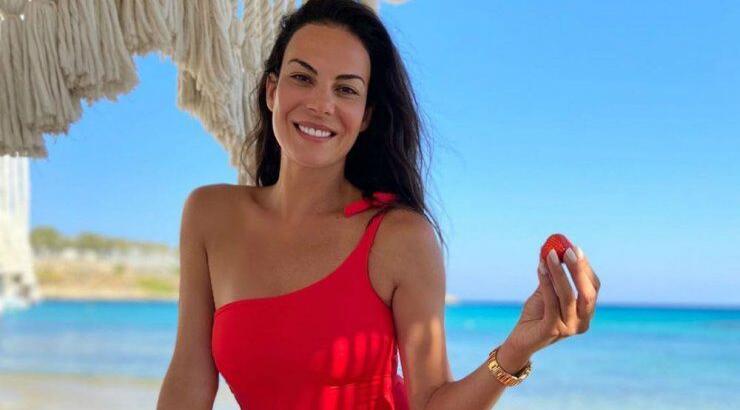 Εύη Βατίδου: Η κόρη της έχει μεγαλώσει και είναι μια κούκλα [εικόνες] 