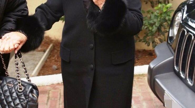 Κατέρρευσε η Βέφα Αλεξιάδου μέσα στην εκκλησία