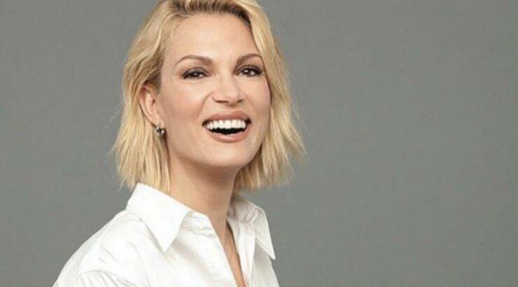 Η Βίκυ Καγιά σου δείχνει πως να φορέσεις το leather παντελόνι σου!