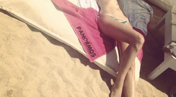 Βίκυ Καγιά: Συνεχίζει τις διακοπές στη Μύκονο