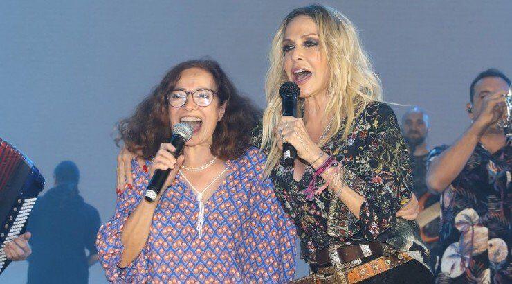 Άννα Βίσση: Η αδερφή της, Λία ανέβηκε στη σκηνή και τραγούδησαν στα κυπριακά [βίντεο]