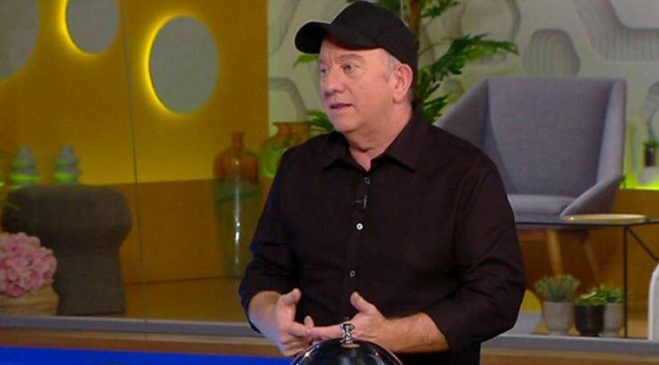 Έκτορας Μποτρίνι: Η αντίδρασή του όταν του μαγείρεψαν πατάτες αντιναχτές και δεν τις πέτυχαν [βίντεο]