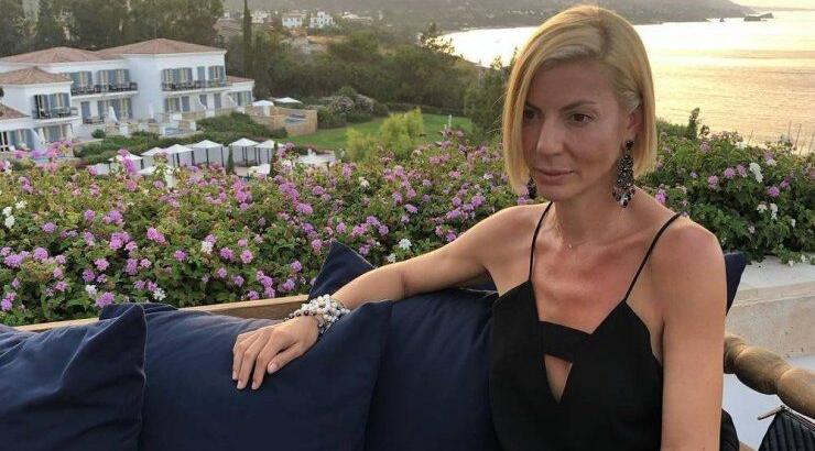 Βίβιαν Νικολαΐδου: Παιχνίδια στην παραλία με τον γιο της! [εικόνες]