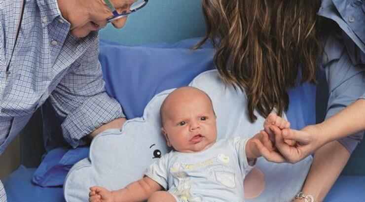 Κώστας Βουτσάς - Αλίκη Κατσαβού: Μας δείχνουν το παιδικό δωμάτιο του Φοίβου!