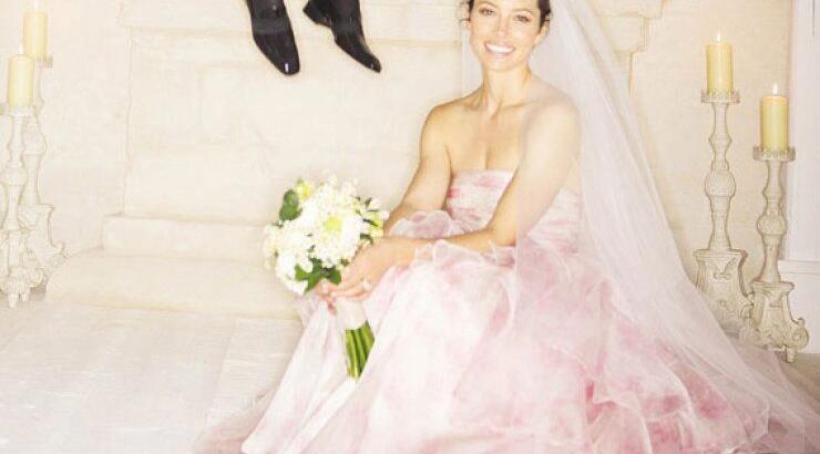 Giambattista Valli: Τι λέει για το νυφικό της Biel!