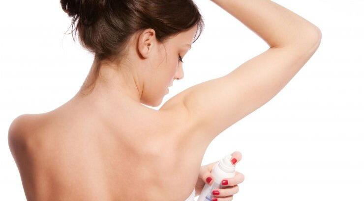 Ξέχασες να βάλεις αποσμητικό! Μάθε το κόλπο που θα σε σώσει!