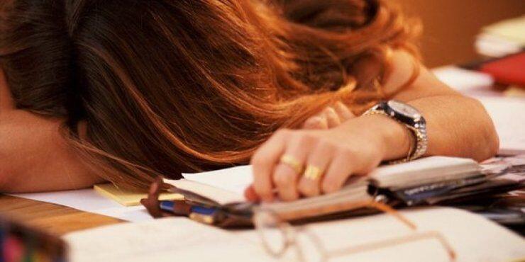 Το κορίτσι που ...αποκοιμάται 40 φορές την ημέρα