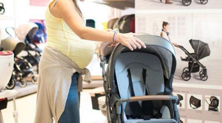 Επώνυμη Ελληνίδα σε σπάνια έξοδο της σε προχωρημένη εγκυμοσύνη