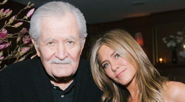 Jennifer Aniston: “Έφυγε” από τη ζωή ο πατέρας της – Η σπαρακτική ανάρτησή της [εικόνες]