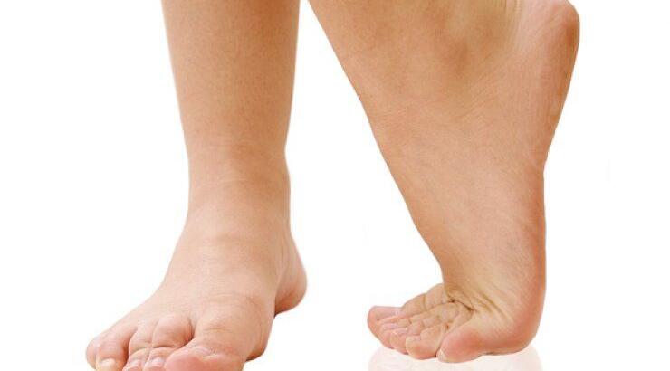 Περπατώντας με γυμνά πόδια