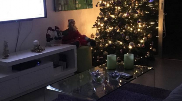 Ποιος επώνυμος Κύπριος στόλισε από τώρα το σπίτι του για τα Χριστούγεννα;