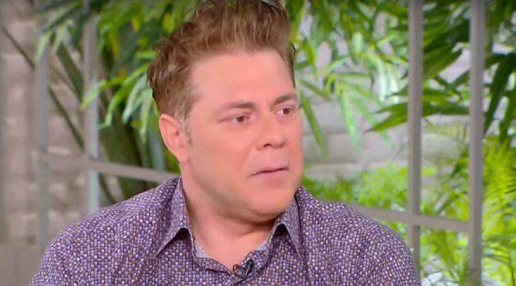 Η συγκλονιστική εξομολόγηση του Χρήστου Χολίδη για τον πατέρα του: “Έχασε τα νεφρά του από κορωνοϊό”