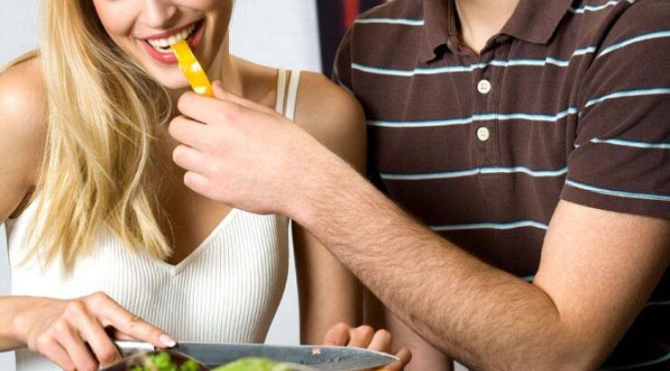 Ζώδια: Τι να τον ταίσετε για να του ανεβάσετε την ερωτική διάθεση 