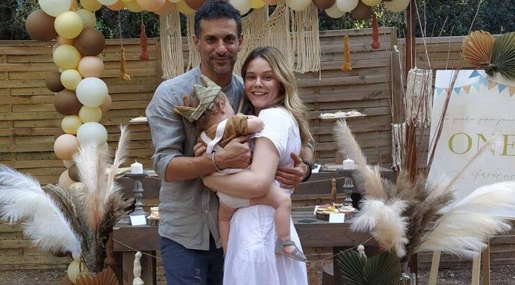 Χρανιώτης - Αβασκαντήρα: Το φωτογραφικό άλμπουμ από τα πρώτα γενέθλια του γιου τους [εικόνες]