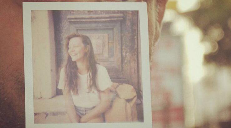 Πολύ διαχυτικός με τη σύντροφό του ο Γιώργος Χρανιώτης κατά την επιστροφή του στην Ελλάδα!