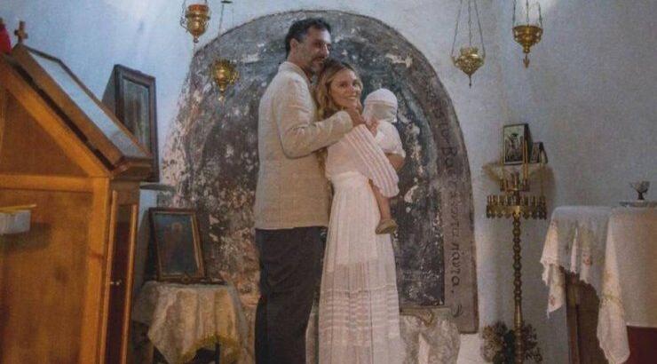 Χρανιώτης – Αβασκαντήρα: Το επίσημο φωτογραφικό άλμπουμ της βάφτισης του γιου τους! 