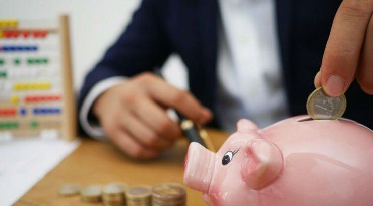 Οκτώ τρόποι εξοικονόμησης χρημάτων το φθινόπωρο