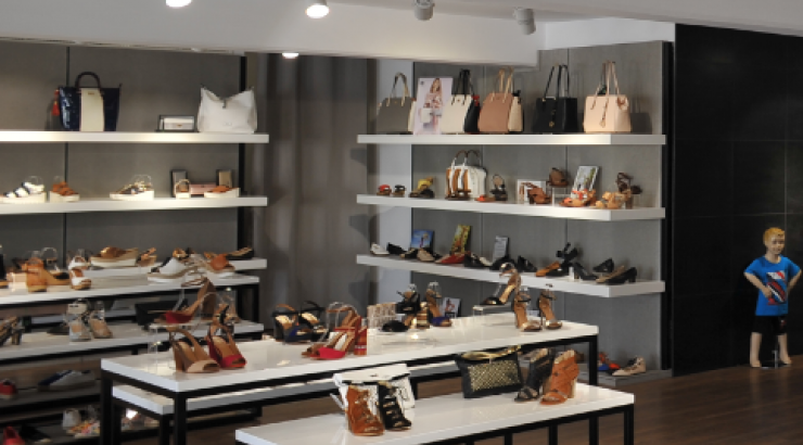 Τα καταστήματα Chrysanthou Shoes γιορτάζουν τα 25 χρόνια παρουσίας τους στα … πόδια σας!