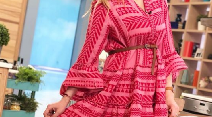 Αυτή είναι η ξαδέλφη της Χριστιάνας Αριστοτέλους που οδηγεί λεωφορείο! [βίντεο]