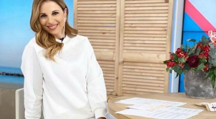 Χριστιάνα Αριστοτέλους: Μοναχικές διακοπές για την παρουσιάστρια! [βίντεο]