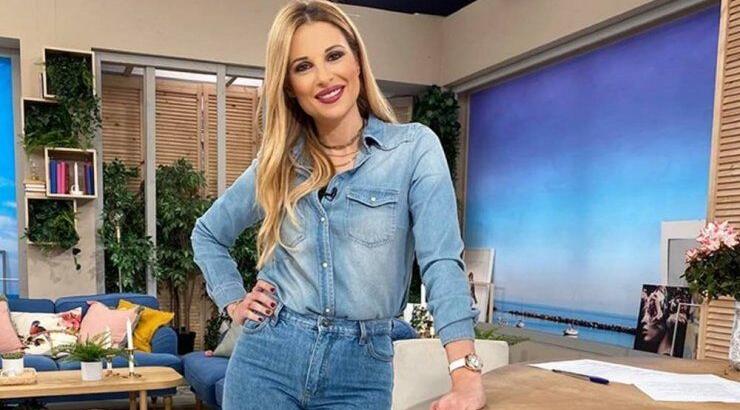 Χριστιάνα Αριστοτέλους: Τα τρυφερά χάδια του Εφραίμ Junior στη μαμά του! [βίντεο]