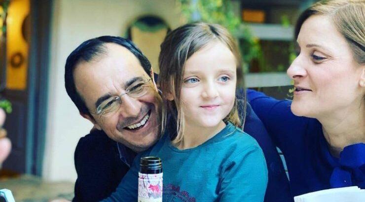 Χριστοδουλίδης – Καρσερά: Τα τρυφερά τους λόγια με αφορμή την ονομαστική γιορτή της μικρής τους κόρης!