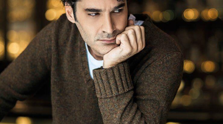 Χριστόφορος Παπακαλιάτης: Αυτή είναι η νέα του συνοδός!